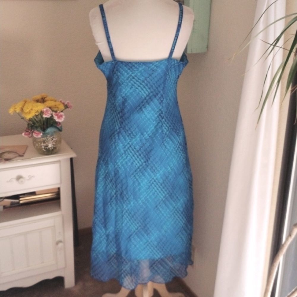 Meghan Matthews Sheer Summer Dress - Picture 6 of 10